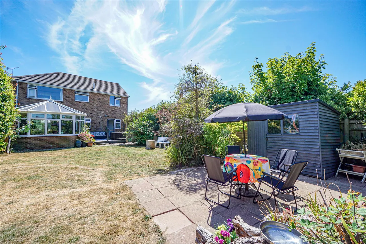 Fairlight Road, Hastings, photo 35
