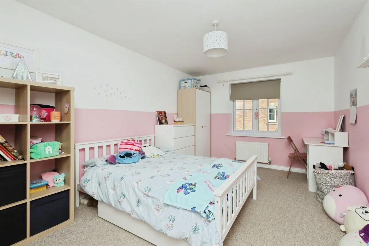 Solent Crescent, Hailsham, BN27, photo 11