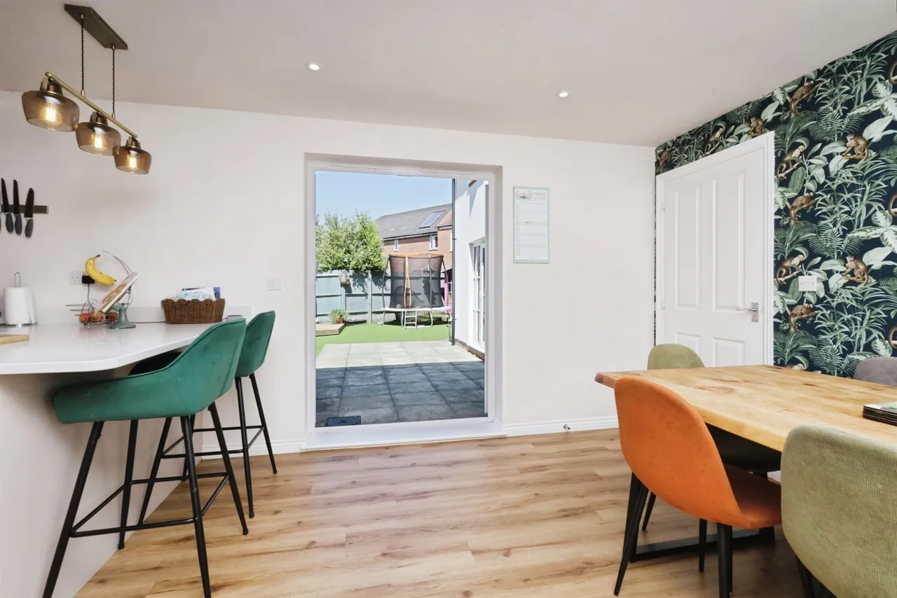 Solent Crescent, Hailsham, BN27, photo 6
