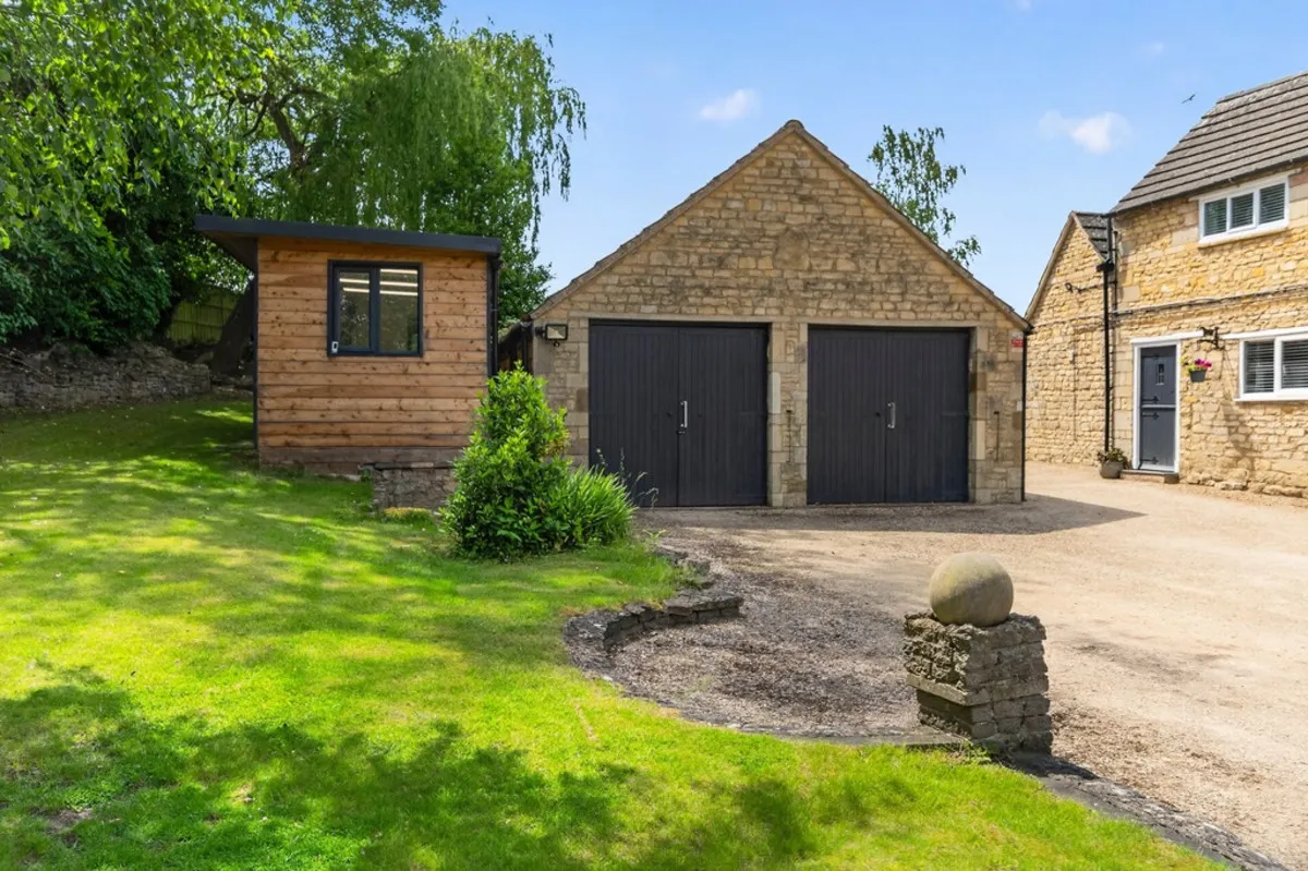 Kettering Road, Weldon, NN17, photo 44