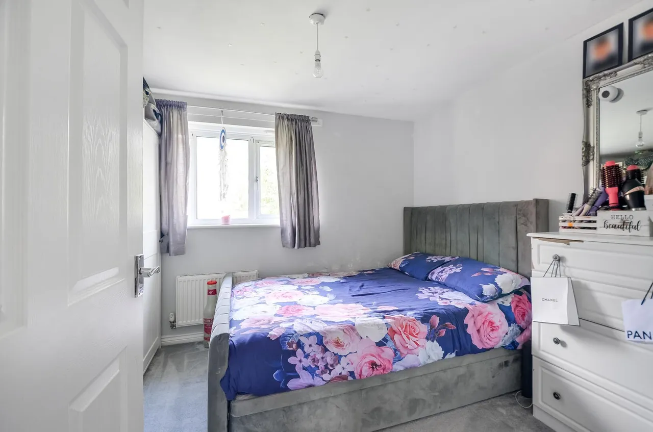 Michigan Close, Broxbourne, photo 13