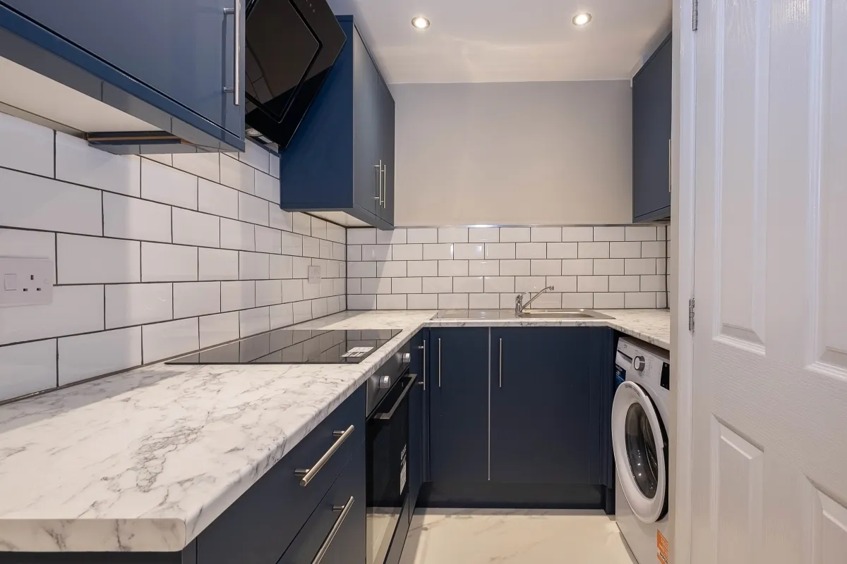 Vine Place, Hounslow, TW3, photo 2