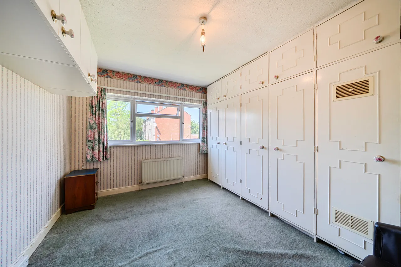 Rockingham Parade, Uxbridge, UB8, photo 9