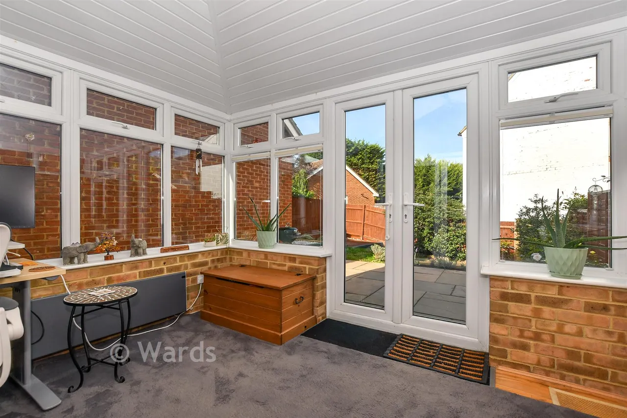 Poppy Mead, Ashford, TN23, photo 7
