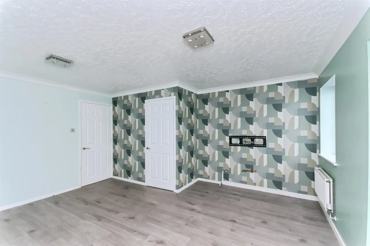Broad Oak Close, Eastbourne, BN23, photo 6