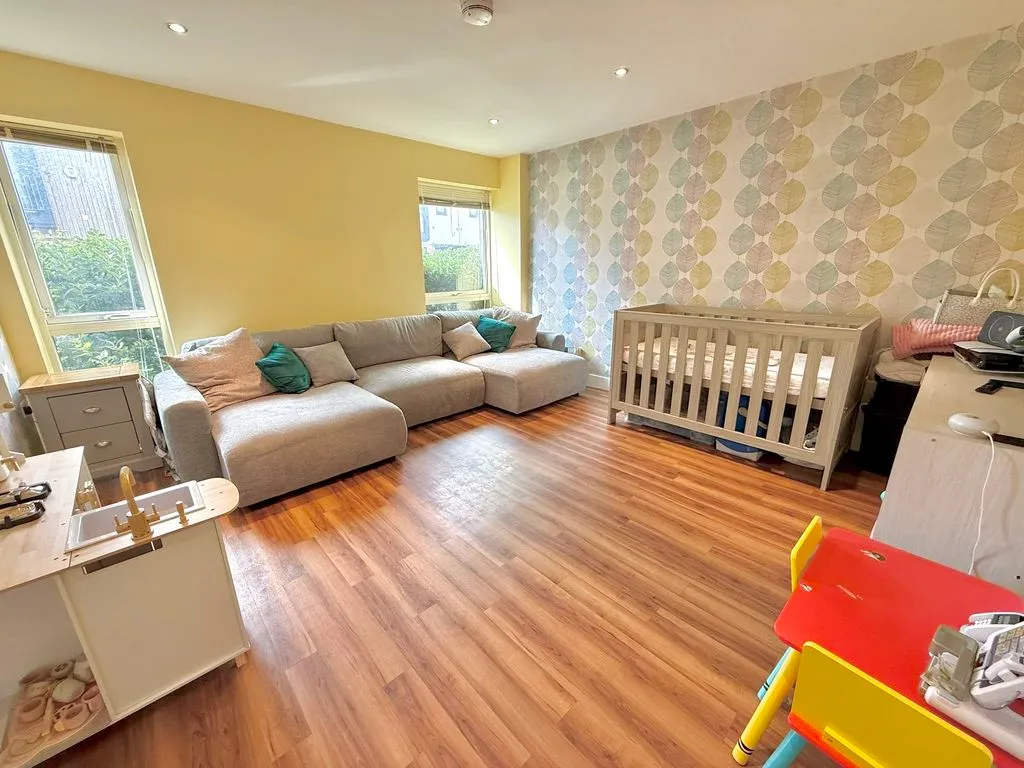 Richmond Drive Houghton Regis, Dunstable LU5 5GD, photo 2