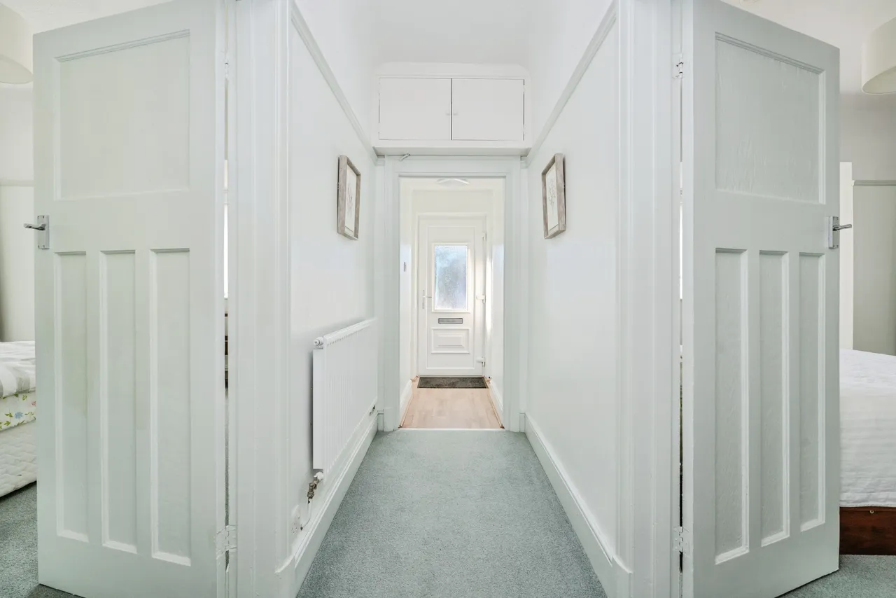 Bryngwyn Road, Llanelli, photo 7