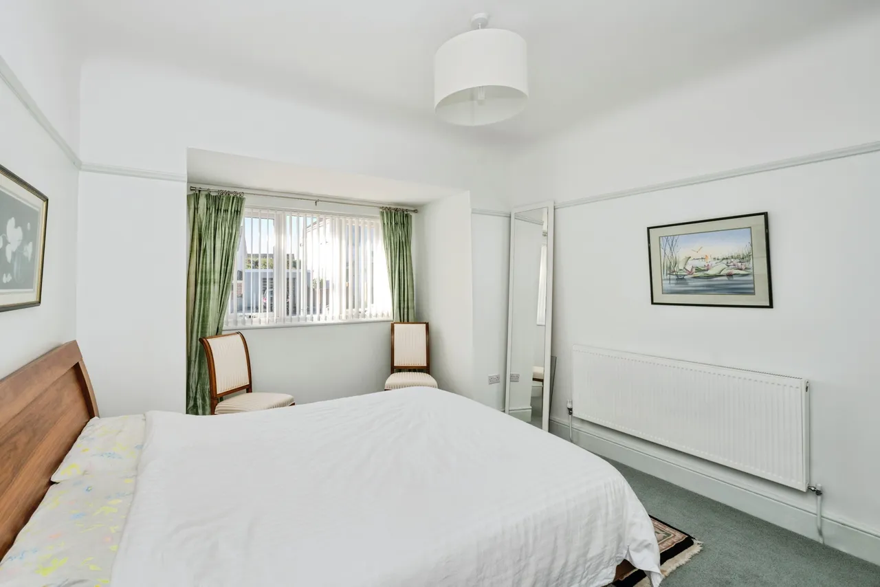 Bryngwyn Road, Llanelli, photo 8