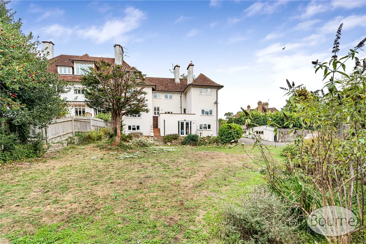 The Ridge, Woking, GU22, photo 12