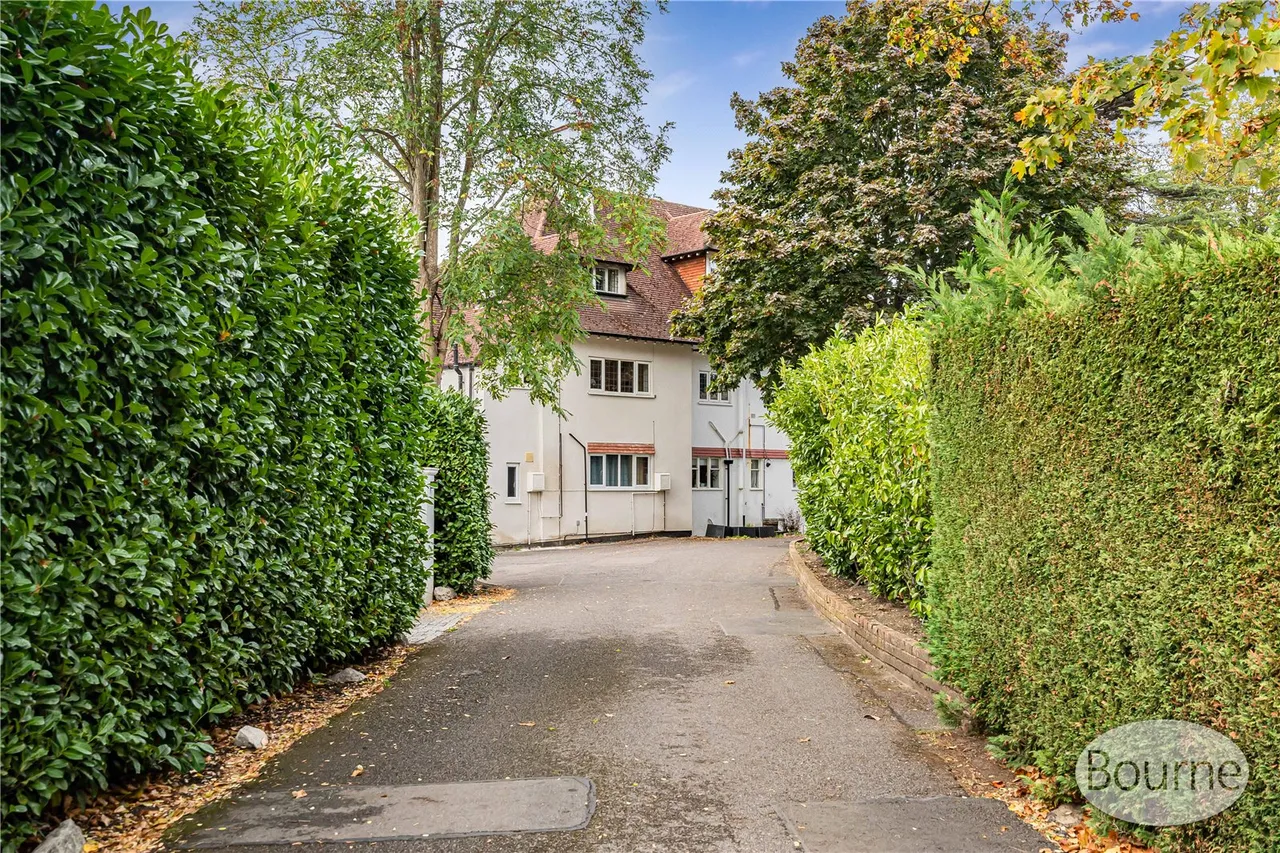 The Ridge, Woking, GU22, photo 14