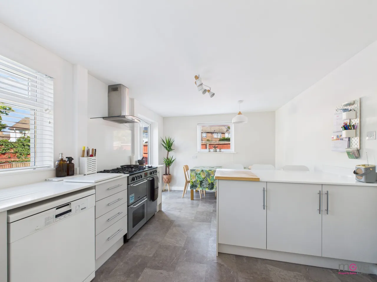 Ansell Close, Cheltenham, GL51 3JS, photo 8