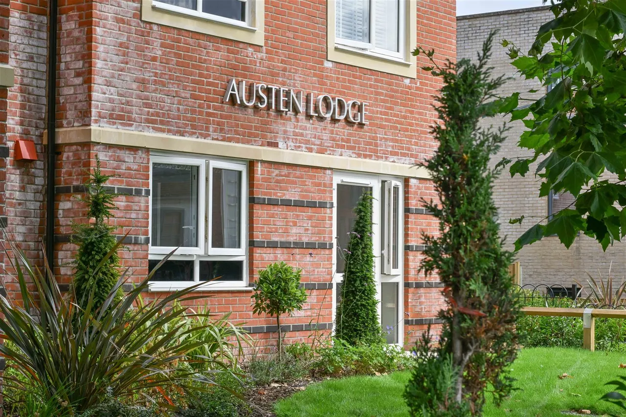 London Road, Basingstoke, RG21, photo 10
