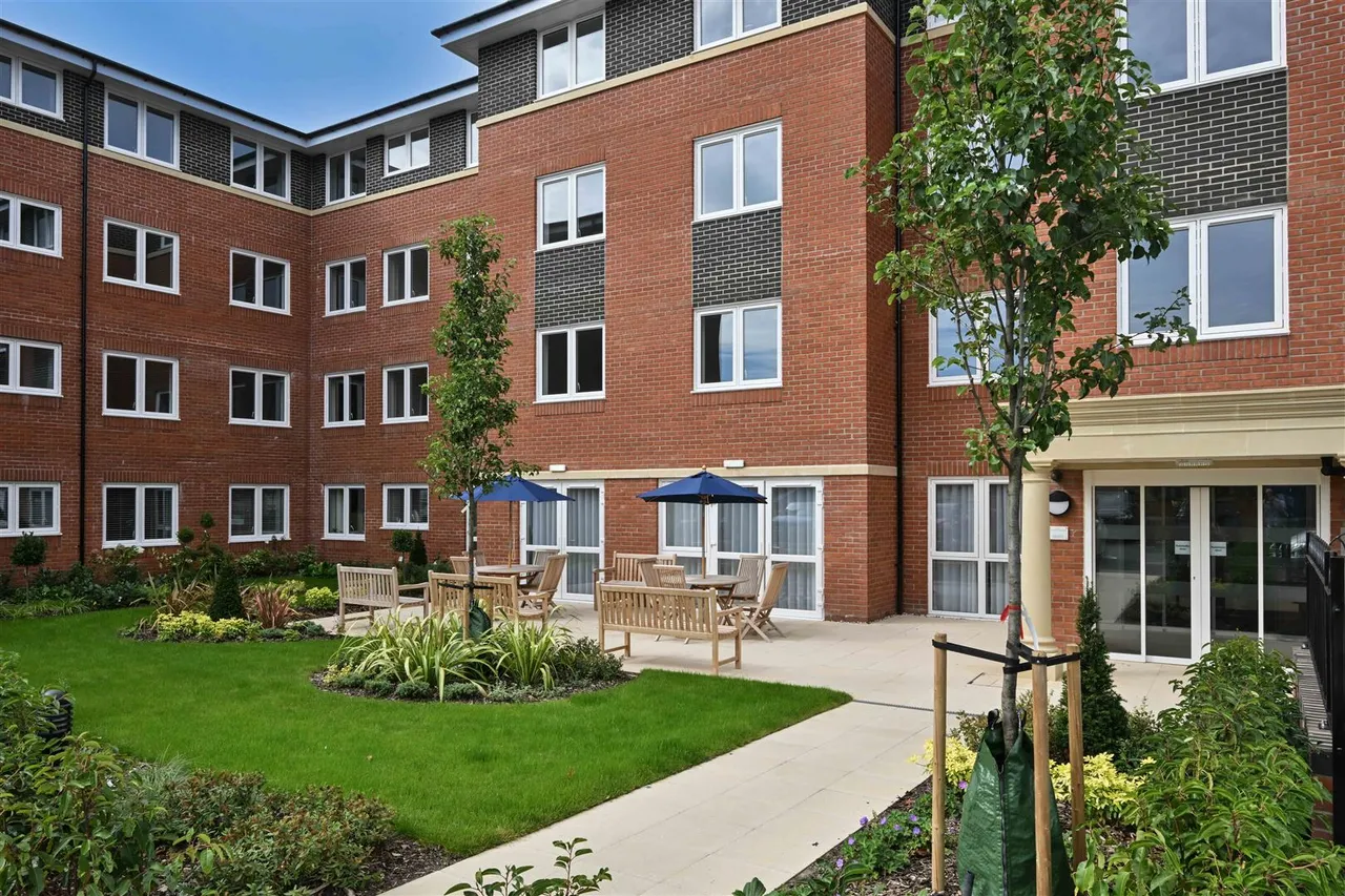 London Road, Basingstoke, RG21, photo 11