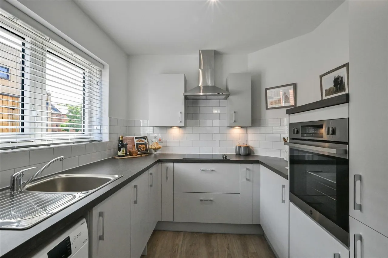London Road, Basingstoke, RG21, photo 2