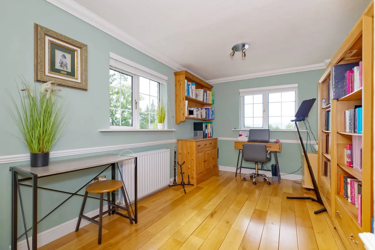 Pulborough, RH20 2QZ, photo 9