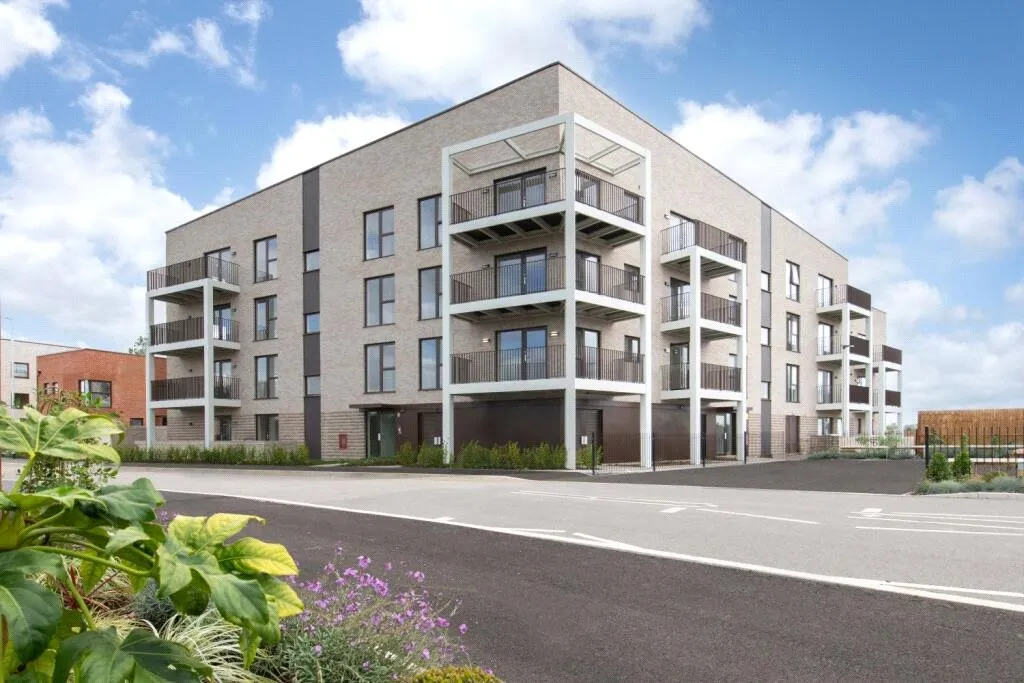 2 bed flat for sale, Franklin Gardens, Cambridge, CB3