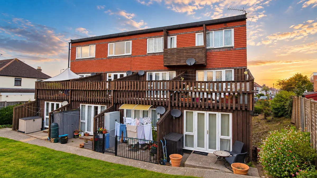 Brentwood Road, Romford, RM1, photo 15