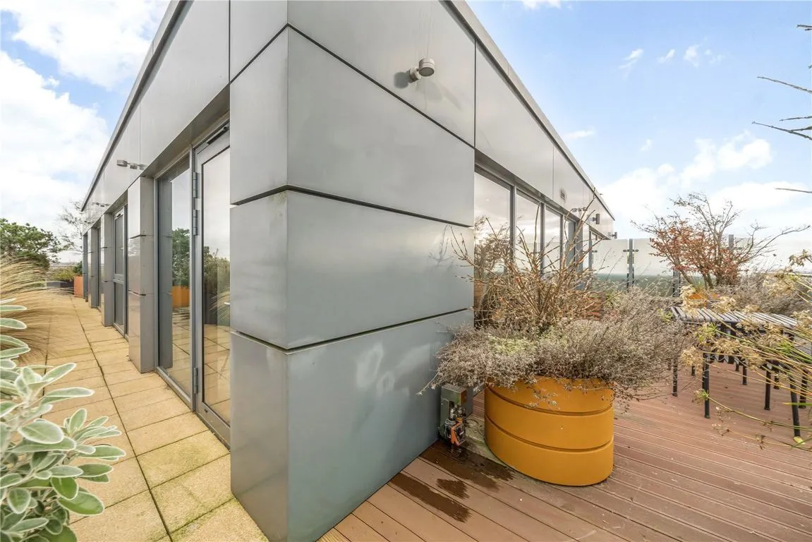Beaufort Square, Colindale, photo 13