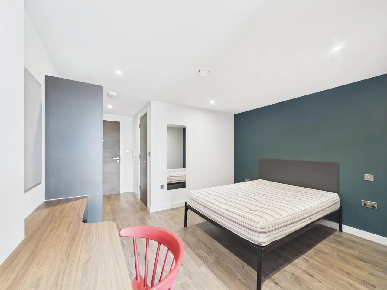Low Hill Street, L6, photo 5