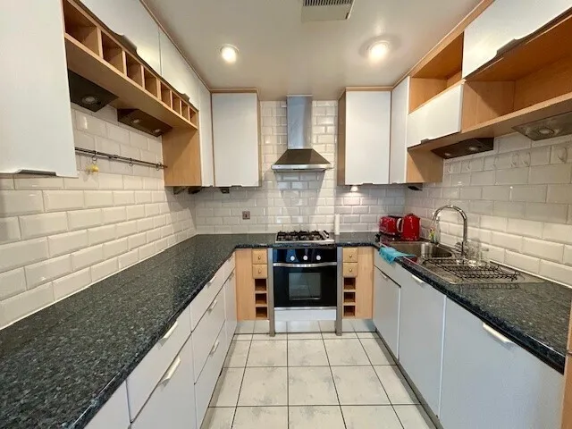 New Crane Street, CH1, photo 2