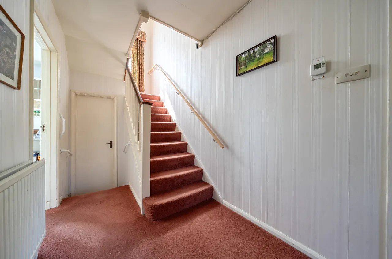 Lime Avenue, Camberley, Surrey, GU15 2BH, photo 13