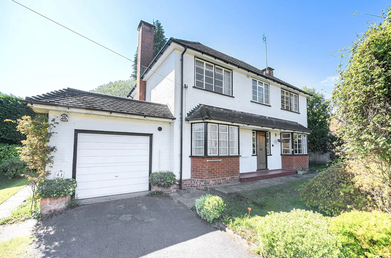 Lime Avenue, Camberley, Surrey, GU15 2BH, photo 2