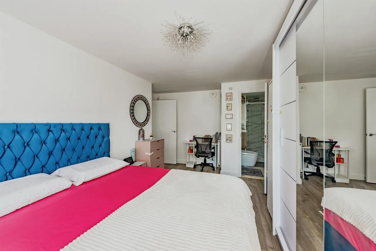 Commonwealth Drive, Crawley, RH10, photo 12