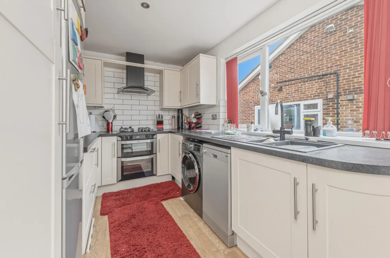 Coxley View, Netherton, photo 3