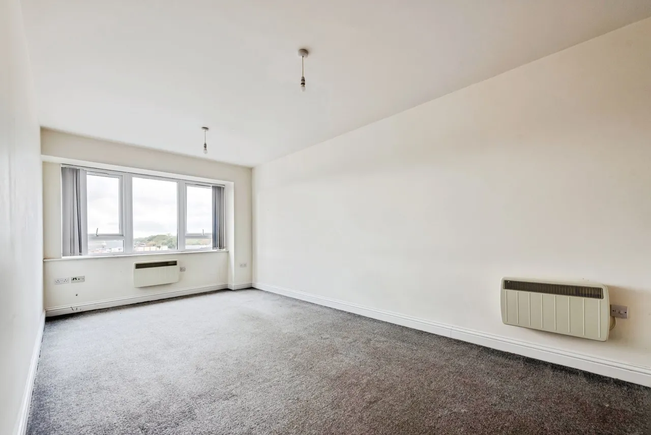 Farnsby Street, Swindon, SN1, photo 9