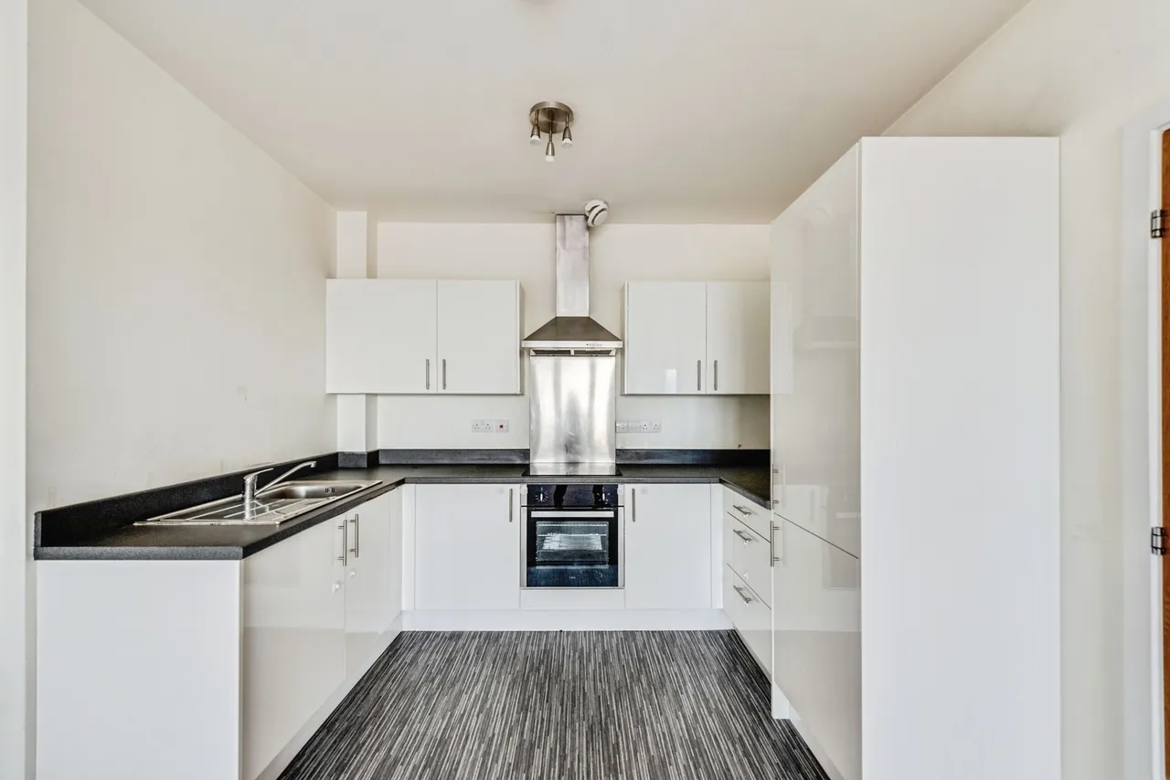 Farnsby Street, Swindon, SN1, photo 7