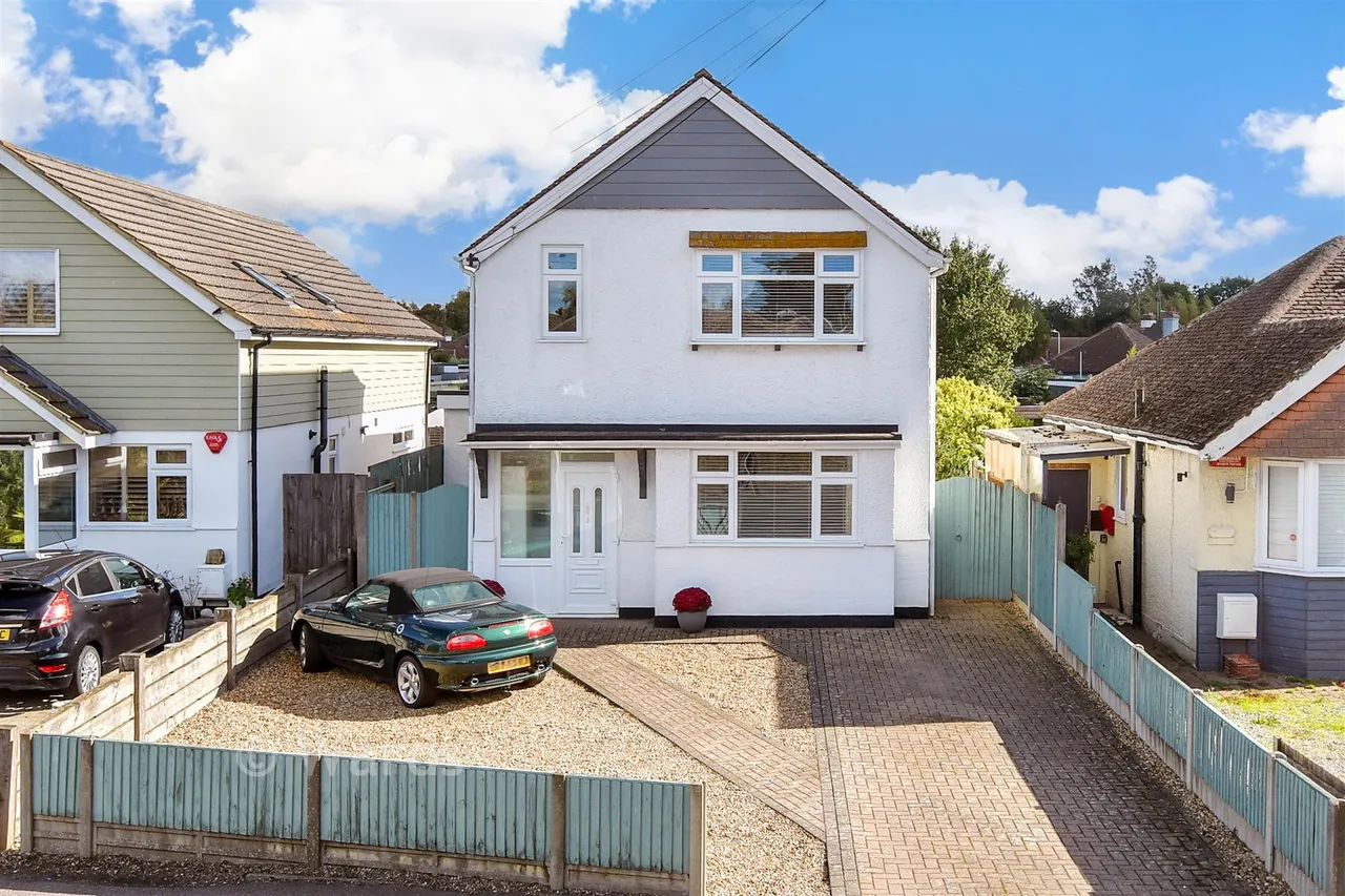 3 bed house for sale, St. John's Road, Swalecliffe, CT5