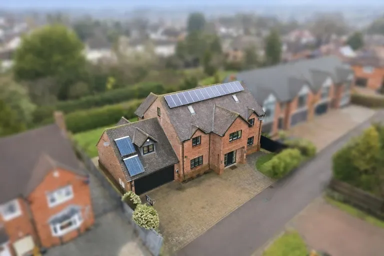6 bed house for sale — Uppingham Road, Leicester, LE5 6QB