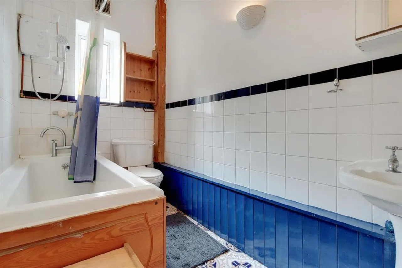 Camden Road, London, NW1, photo 10
