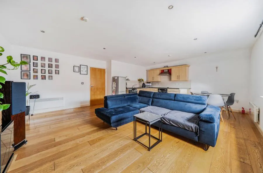 2 bed flat for sale, Avon Street, Evesham, WR11