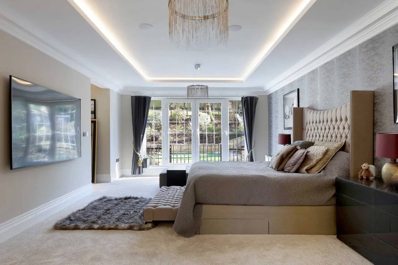 Valley Way, Gerrards Cross, SL9, photo 22