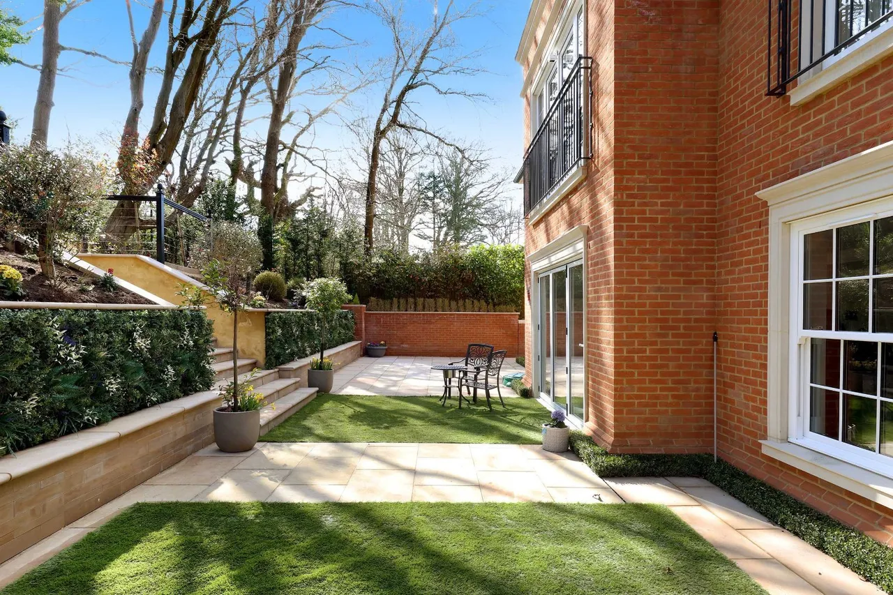 Valley Way, Gerrards Cross, SL9, photo 40