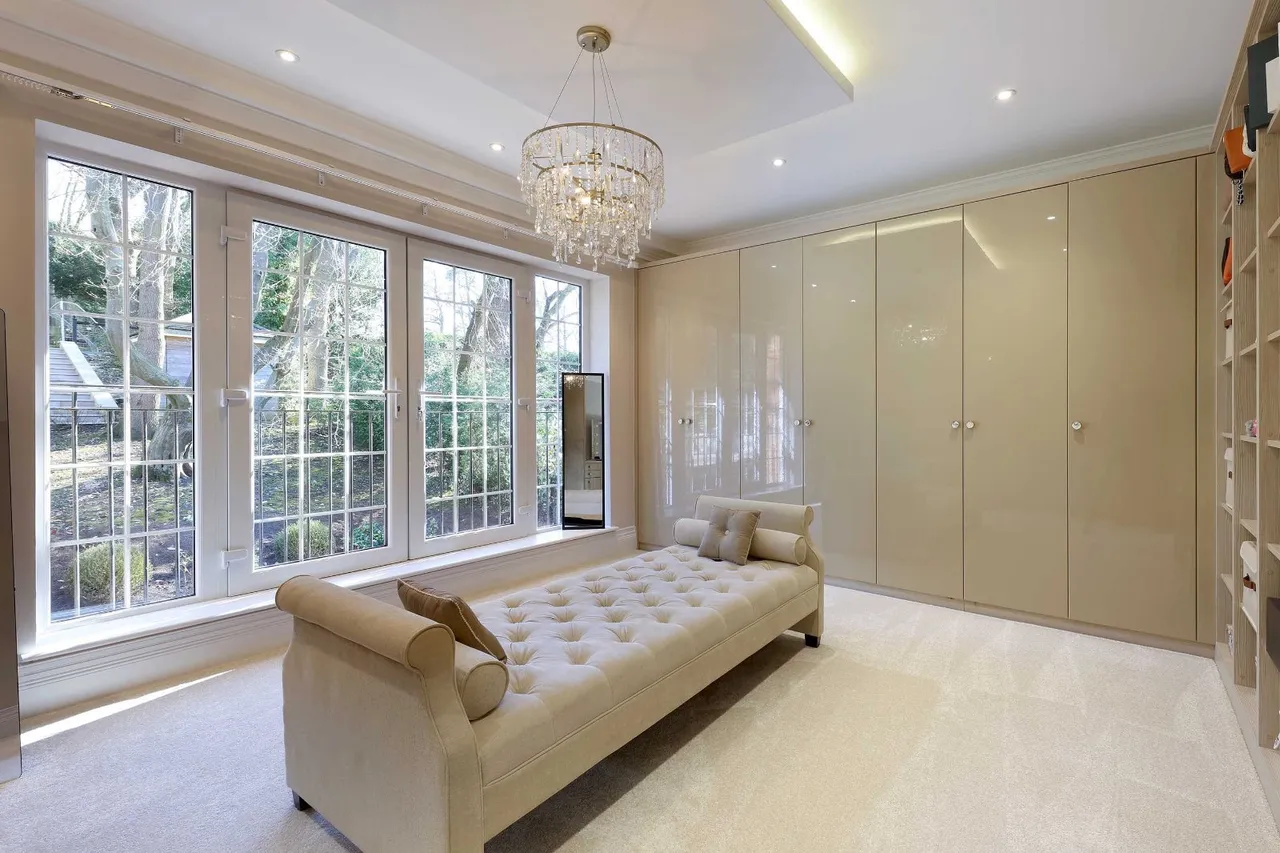 Valley Way, Gerrards Cross, SL9, photo 28