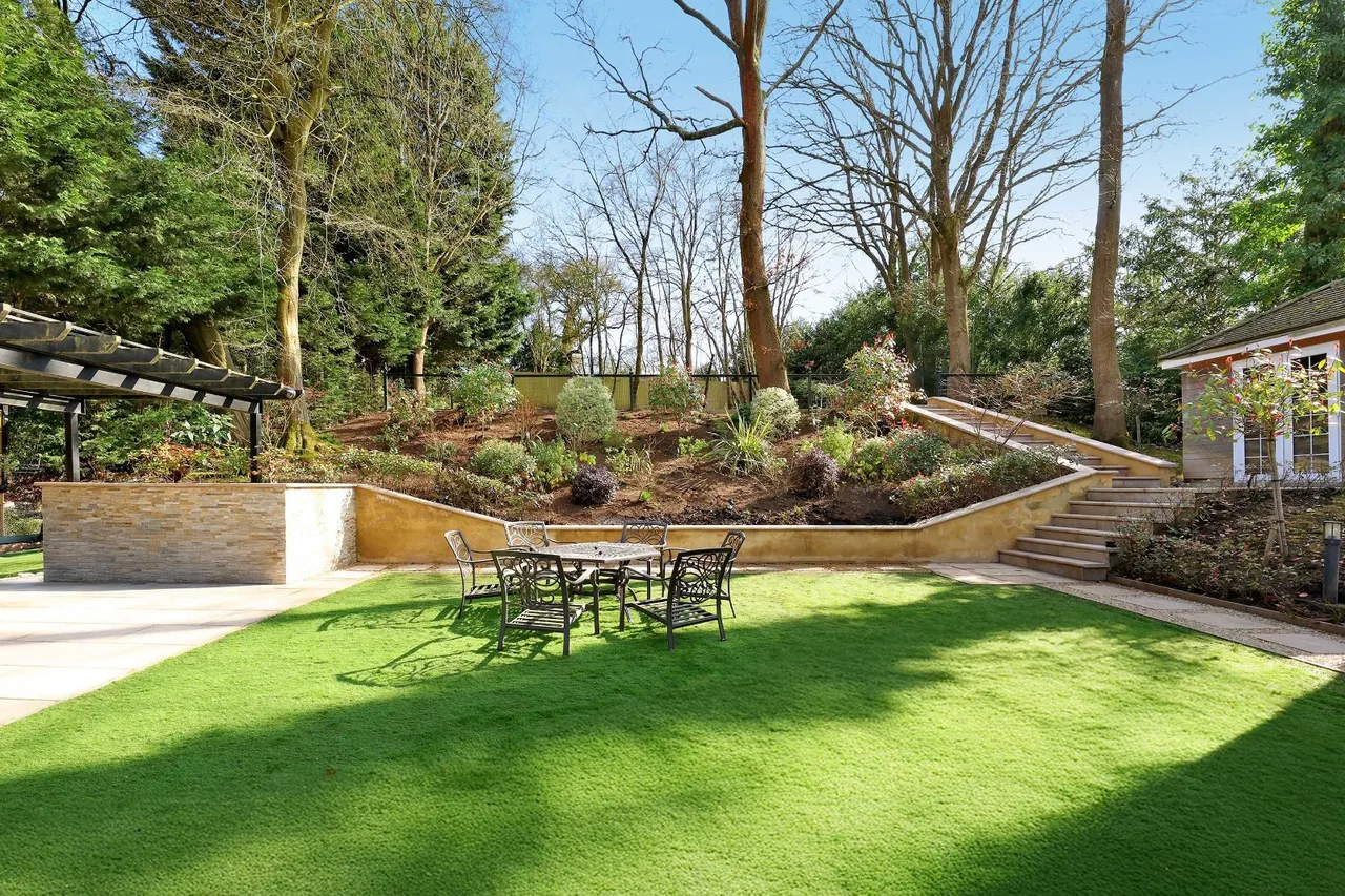 Valley Way, Gerrards Cross, SL9, photo 37