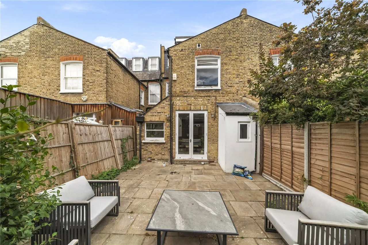 Manchuria Road, London, SW11, photo 7