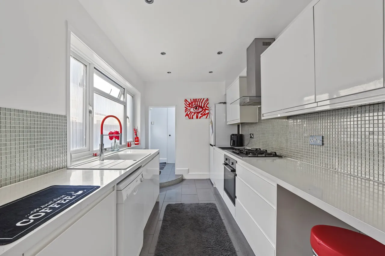 Crown Road, Sittingbourne, photo 11
