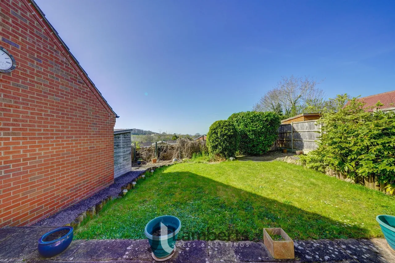 548 Evesham Road, Redditch, photo 18