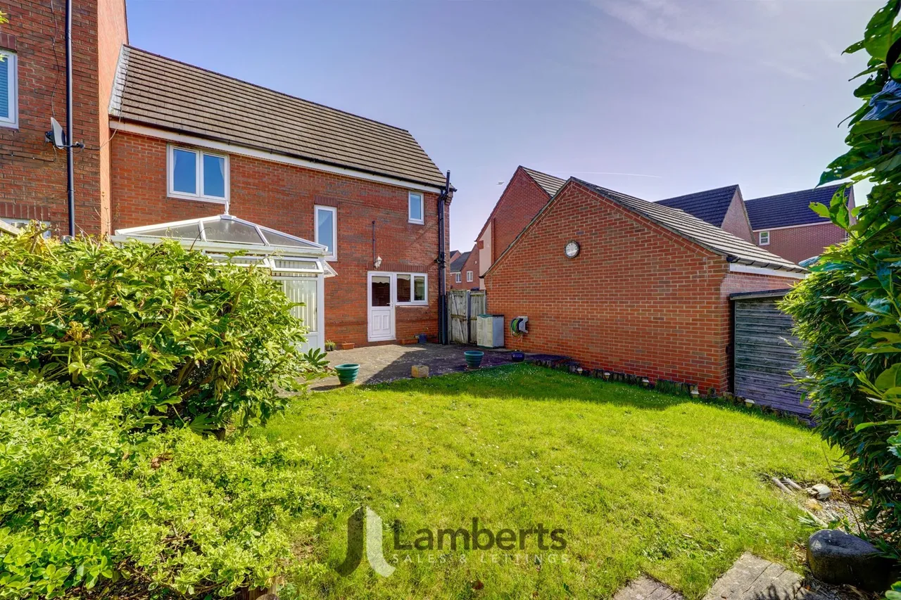 548 Evesham Road, Redditch, photo 22