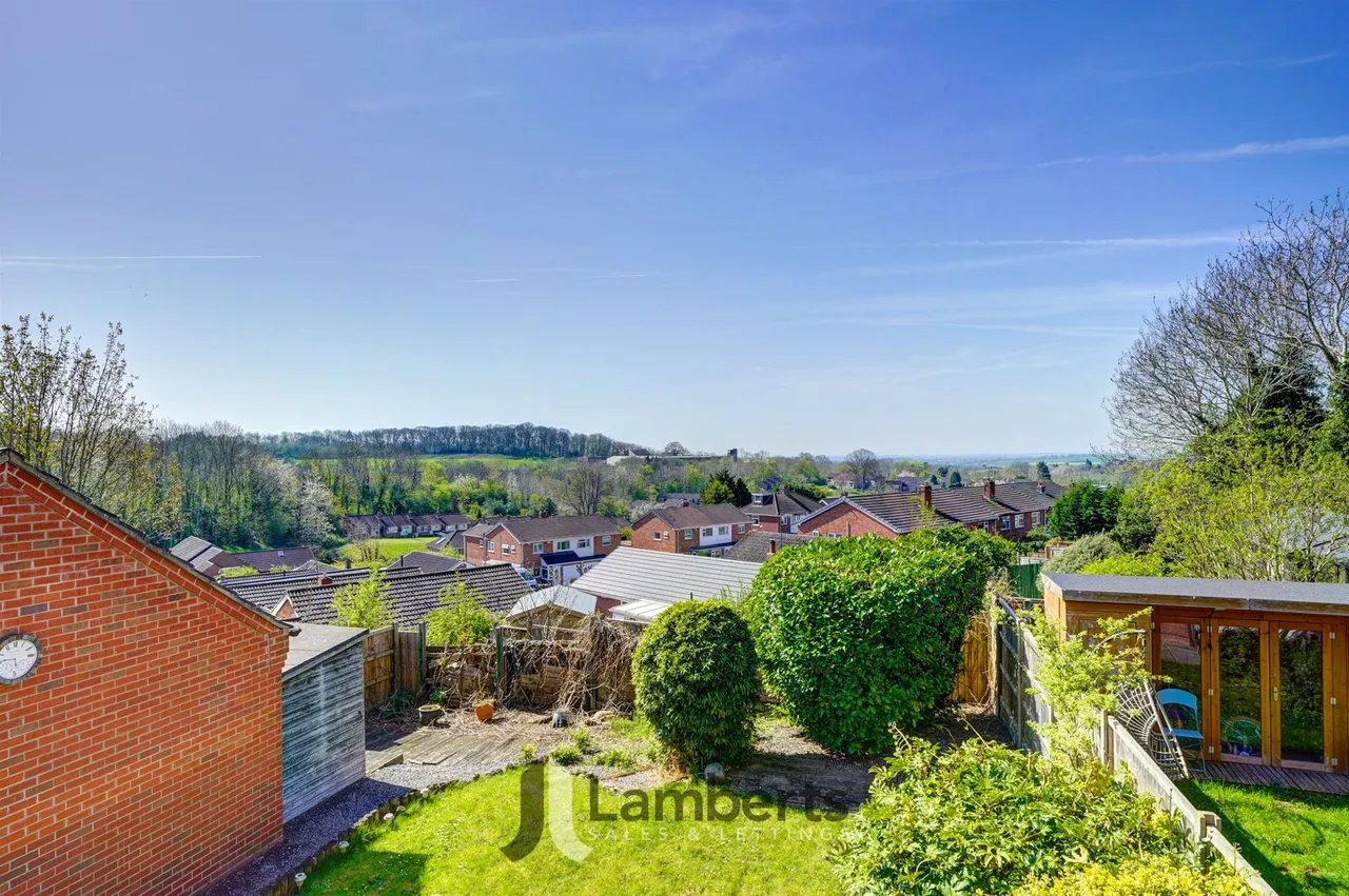 548 Evesham Road, Redditch, photo 23