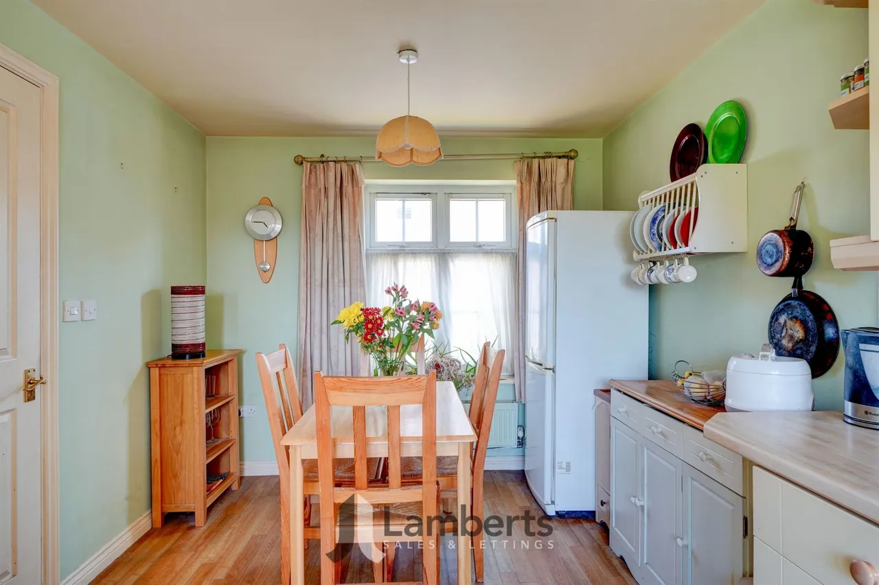 548 Evesham Road, Redditch, photo 6