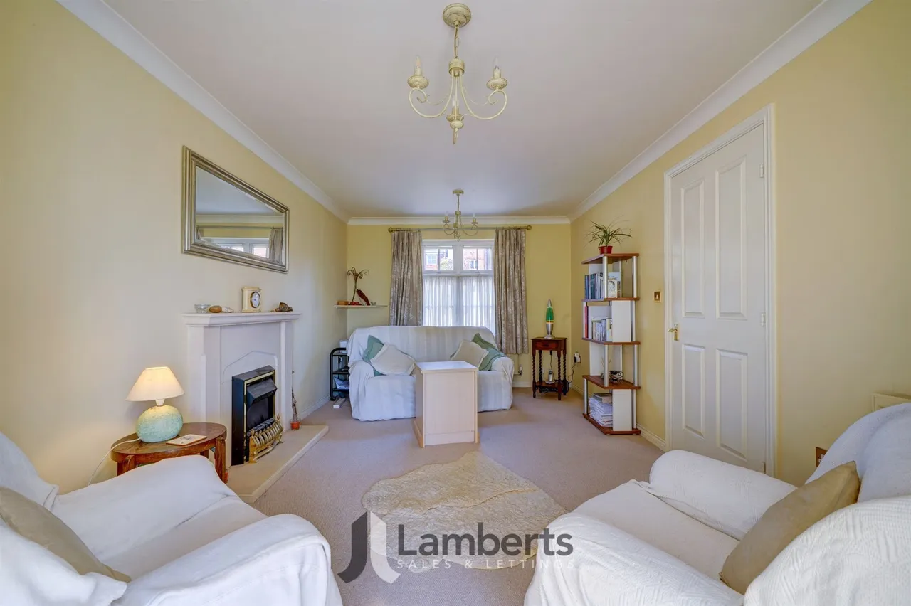548 Evesham Road, Redditch, photo 8