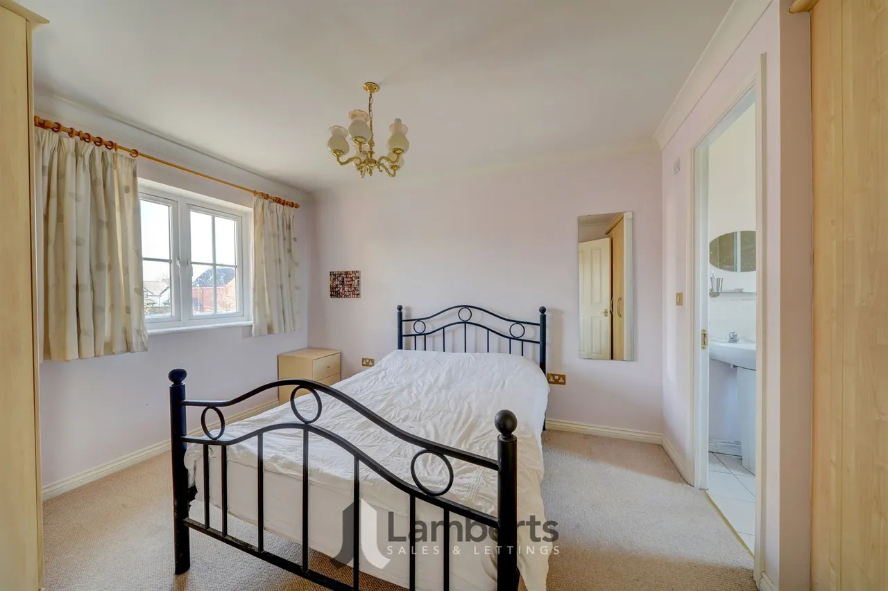 548 Evesham Road, Redditch, photo 11
