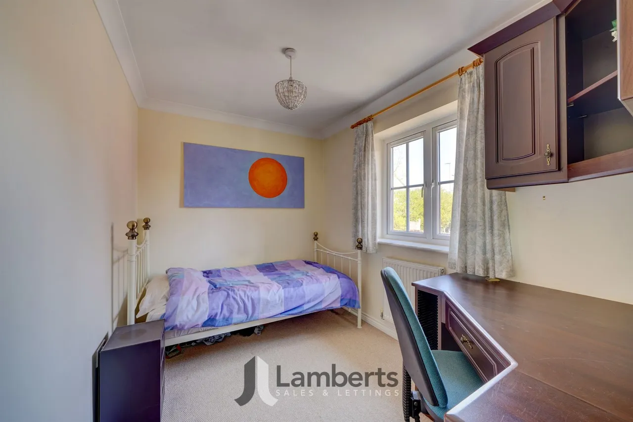 548 Evesham Road, Redditch, photo 16