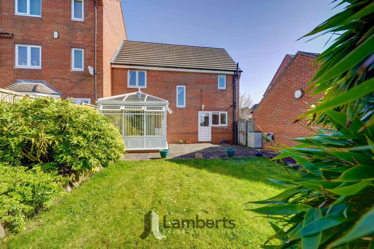 548 Evesham Road, Redditch, photo 19