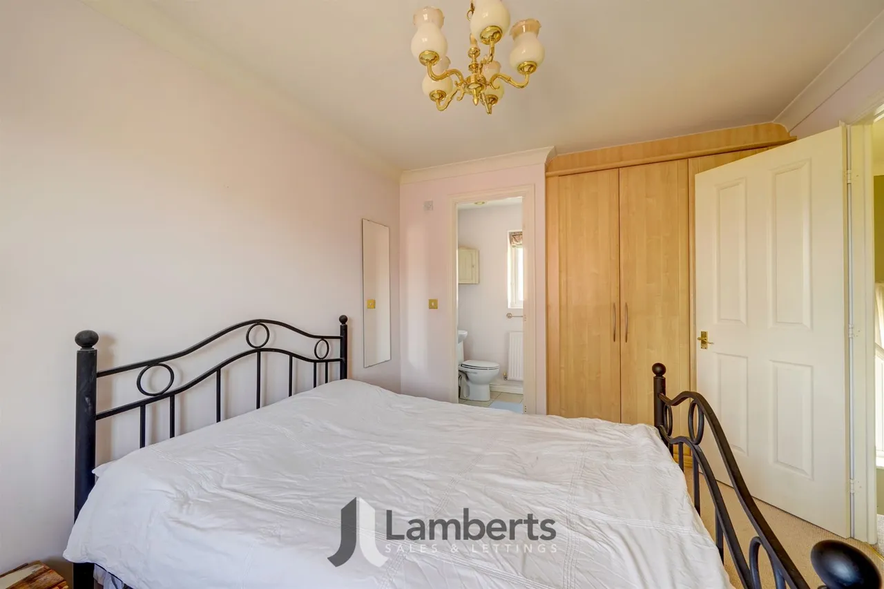 548 Evesham Road, Redditch, photo 13