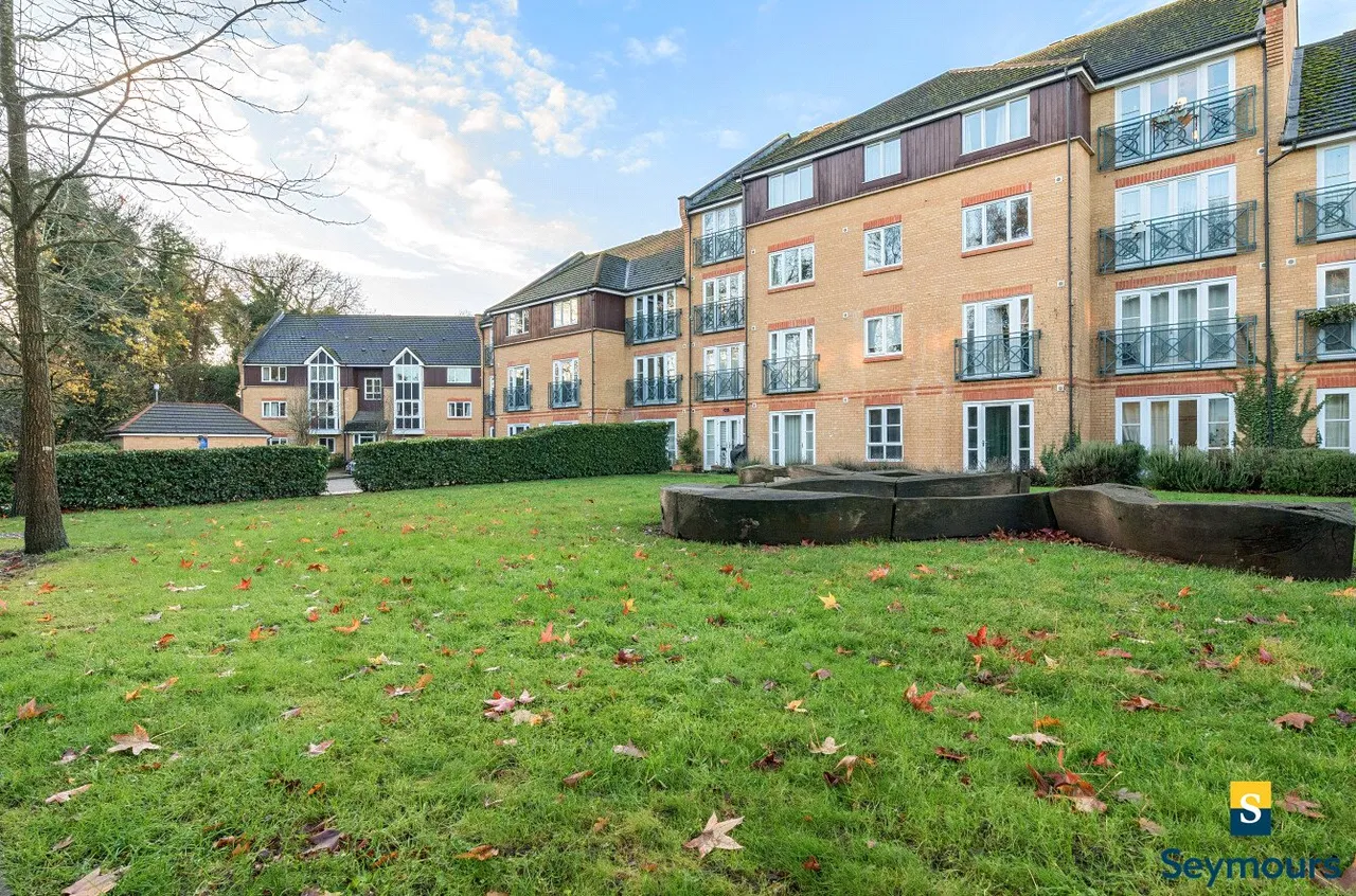 2 bed flat for sale, Faraday Road, Guildford, GU1